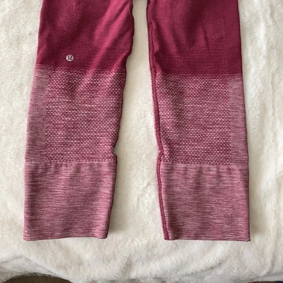 Lululemon Ebb to Street Seamless Ombré burgundy and white crop leggings small - Picture 7 of 7